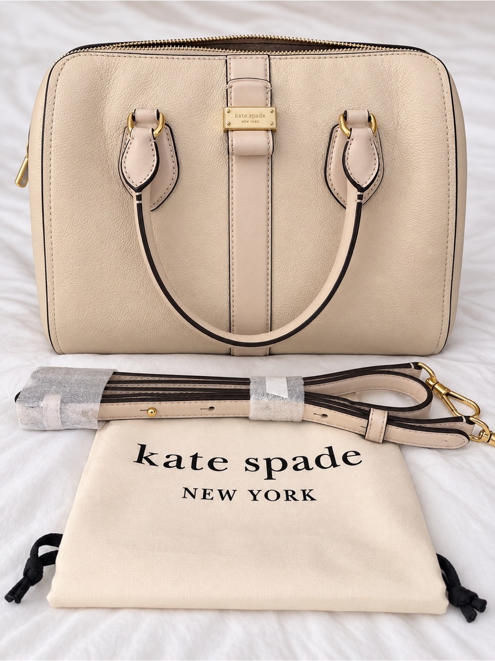 Kate Spade Nouveau Pebbled Leather Duffle Milk Glass KI502 W/removable strap